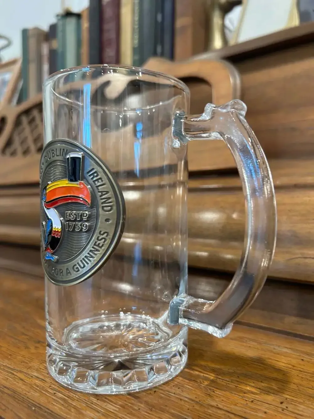 Guinness Ireland Collection Gilroy Toucan Metal Badge Glass Beer Tankard